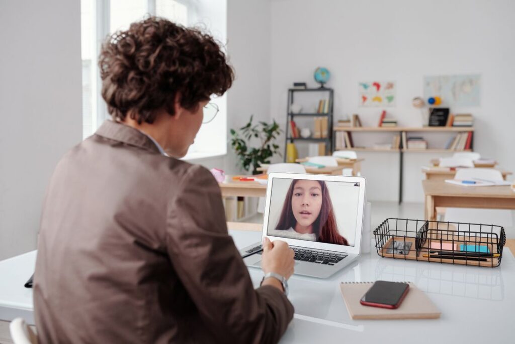 Khóa học online bán chạy giúp phát triển sự nghiệp